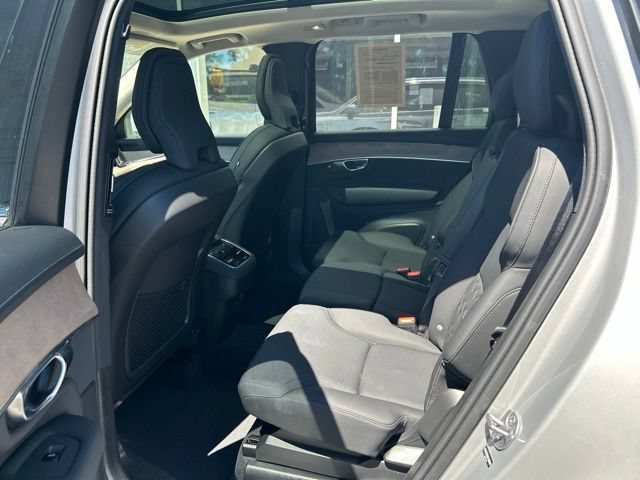 Certified 2025 Volvo XC90 B5 Plus AWD/4WD image 17