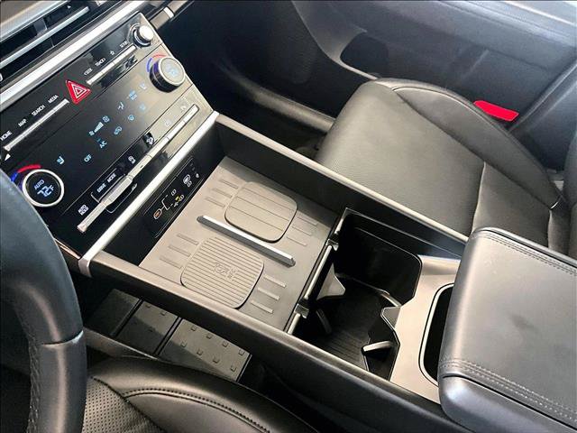 Used 2026 Hyundai Santa Fe SEL FWD image 11