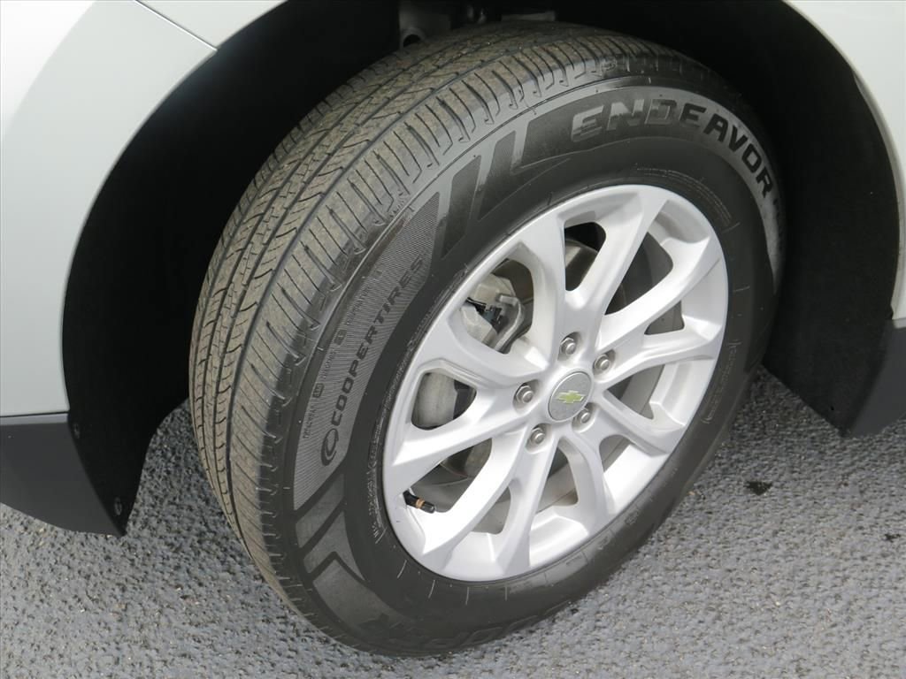 Used 2020 Chevrolet Equinox LT image 18