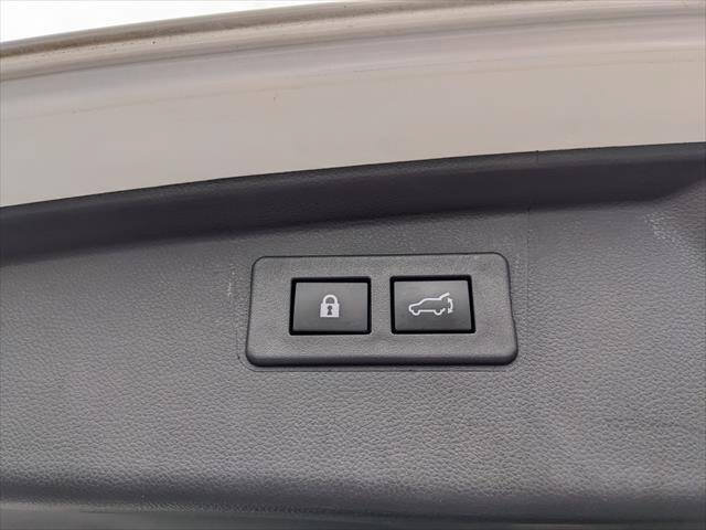 Used 2023 Subaru Outback Premium AWD/4WD image 16