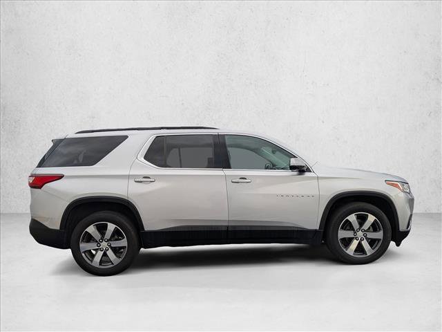 Used 2020 Chevrolet Traverse LT w/ LT Premium Package image 4