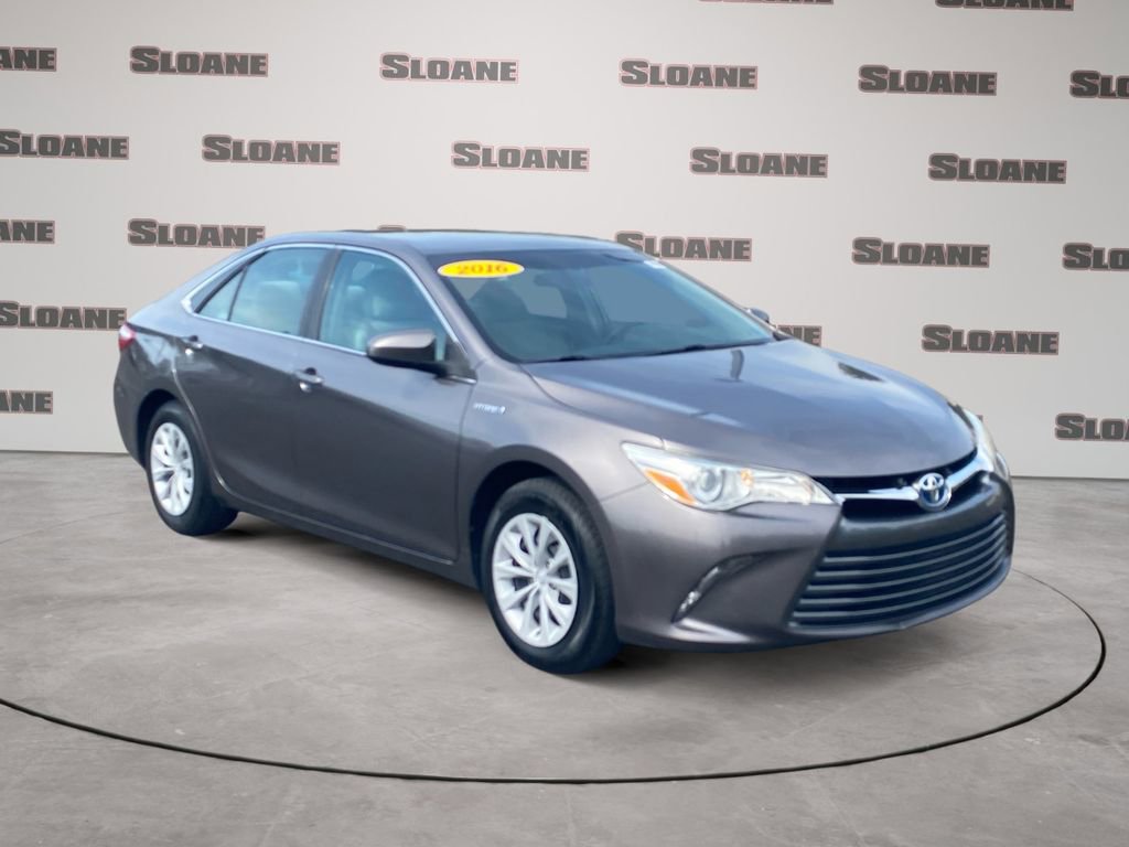 Used 2016 Toyota Camry LE image 7