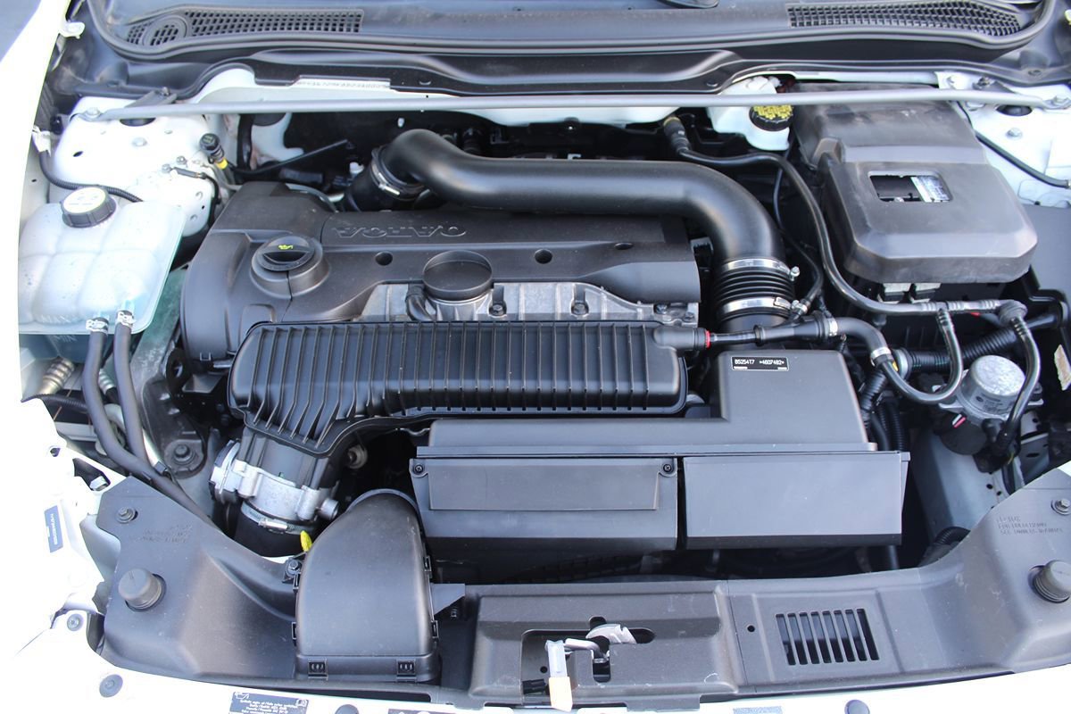 Used 2013 Volvo C30 T5 R-Design FWD image 35