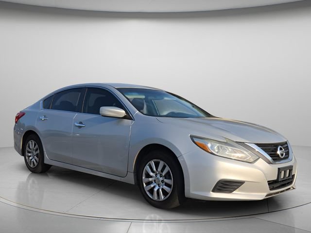 Used 2016 Nissan Altima 2.5 S w/ Power Driver Seat Package FWD image 5