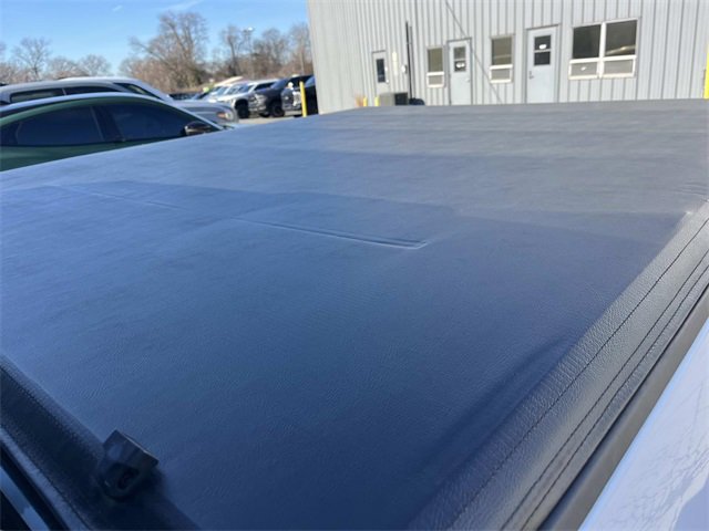 Used 2017 GMC Sierra 1500 SLE w/ SLE Value Package image 12