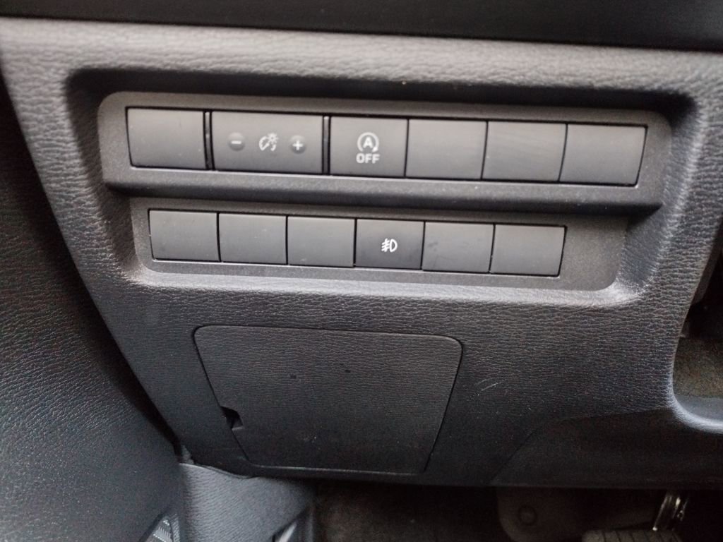 New 2026 Mitsubishi Outlander ES image 19