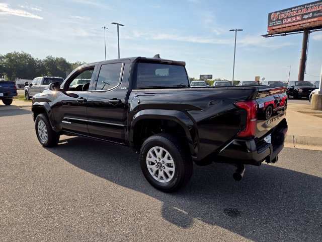 Used 2025 Toyota Tacoma SR5 RWD image 10