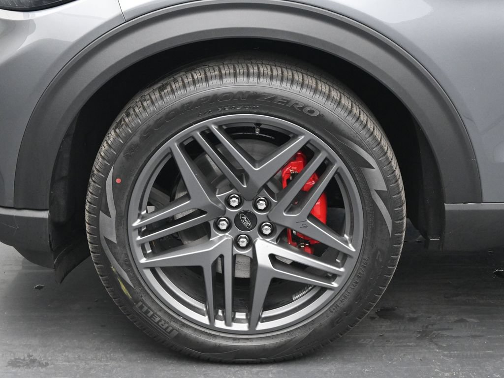 New 2026 Ford Explorer ST-Line w/ ST-Line Street Pack RWD image 28