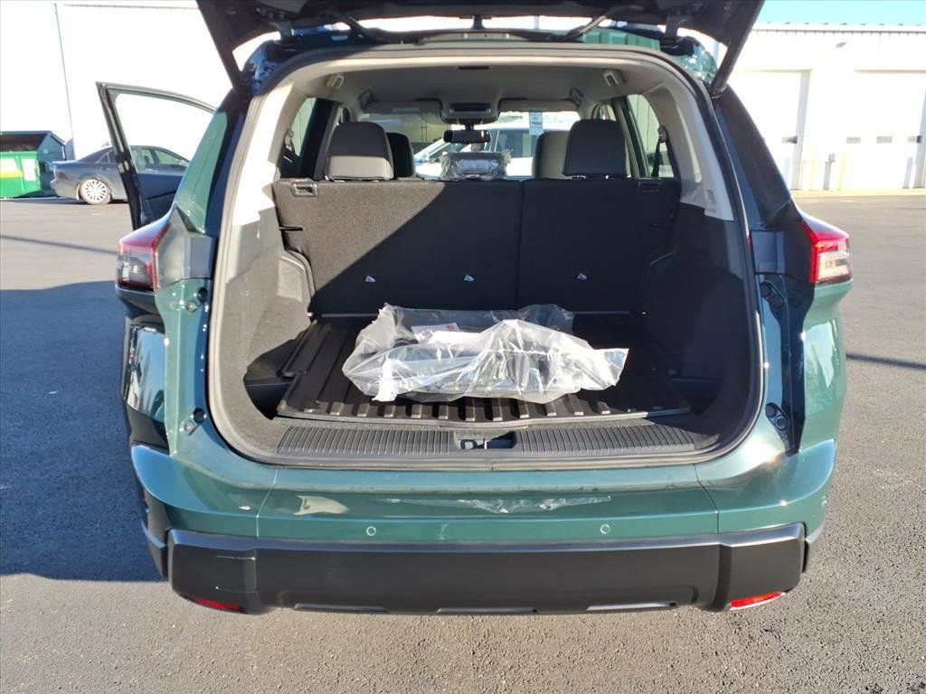 New 2026 Nissan Rogue SV w/ Rock Creek Premium Package image 31