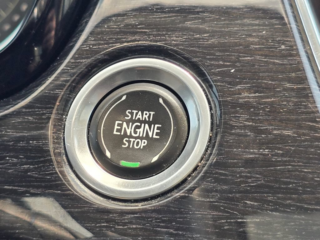 Used 2023 Cadillac XT6 Premium Luxury FWD image 32