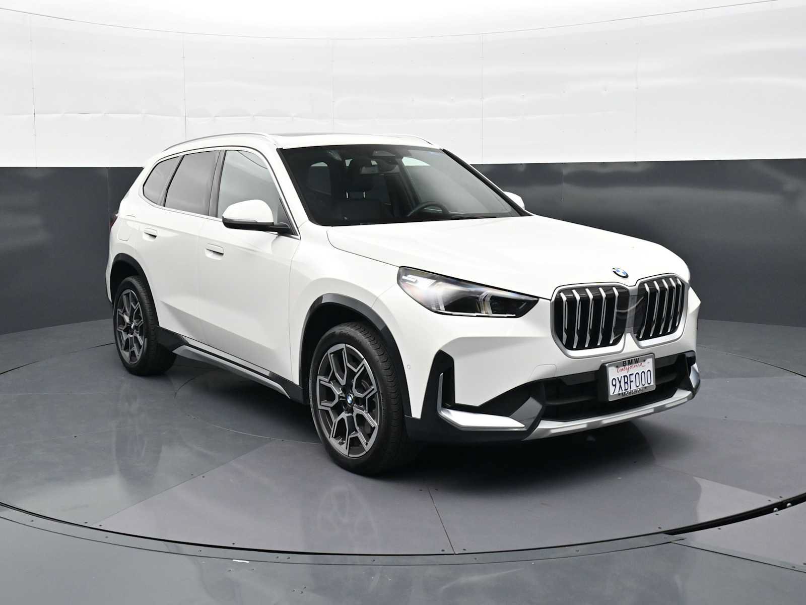 Used 2026 BMW X1 xDrive28i w/ Convenience Package AWD/4WD image 3