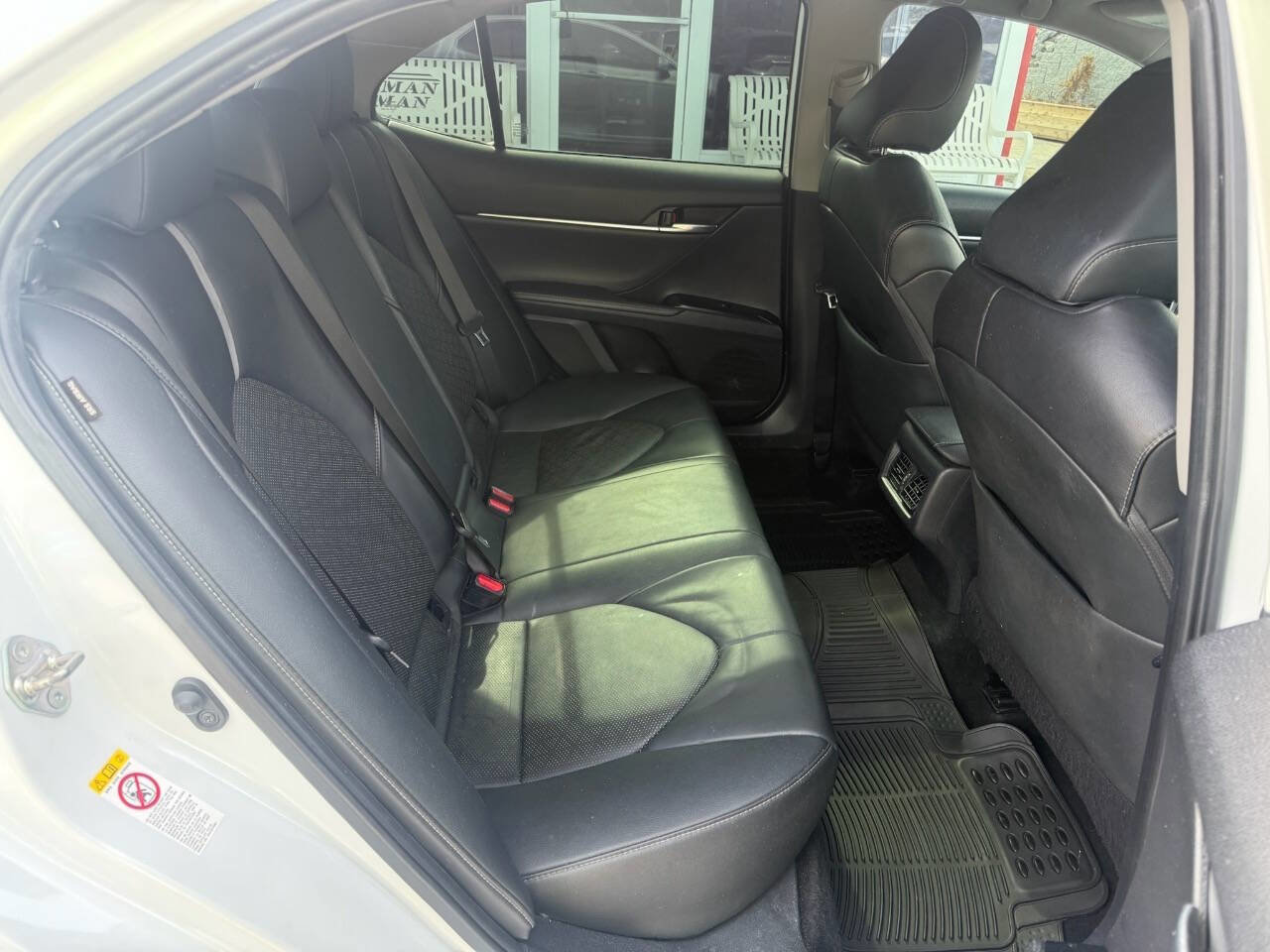 Used 2019 Toyota Camry XSE image 11