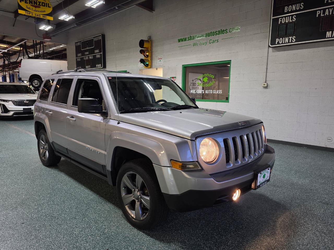 Used 2015 Jeep Patriot High Altitude AWD/4WD image 4