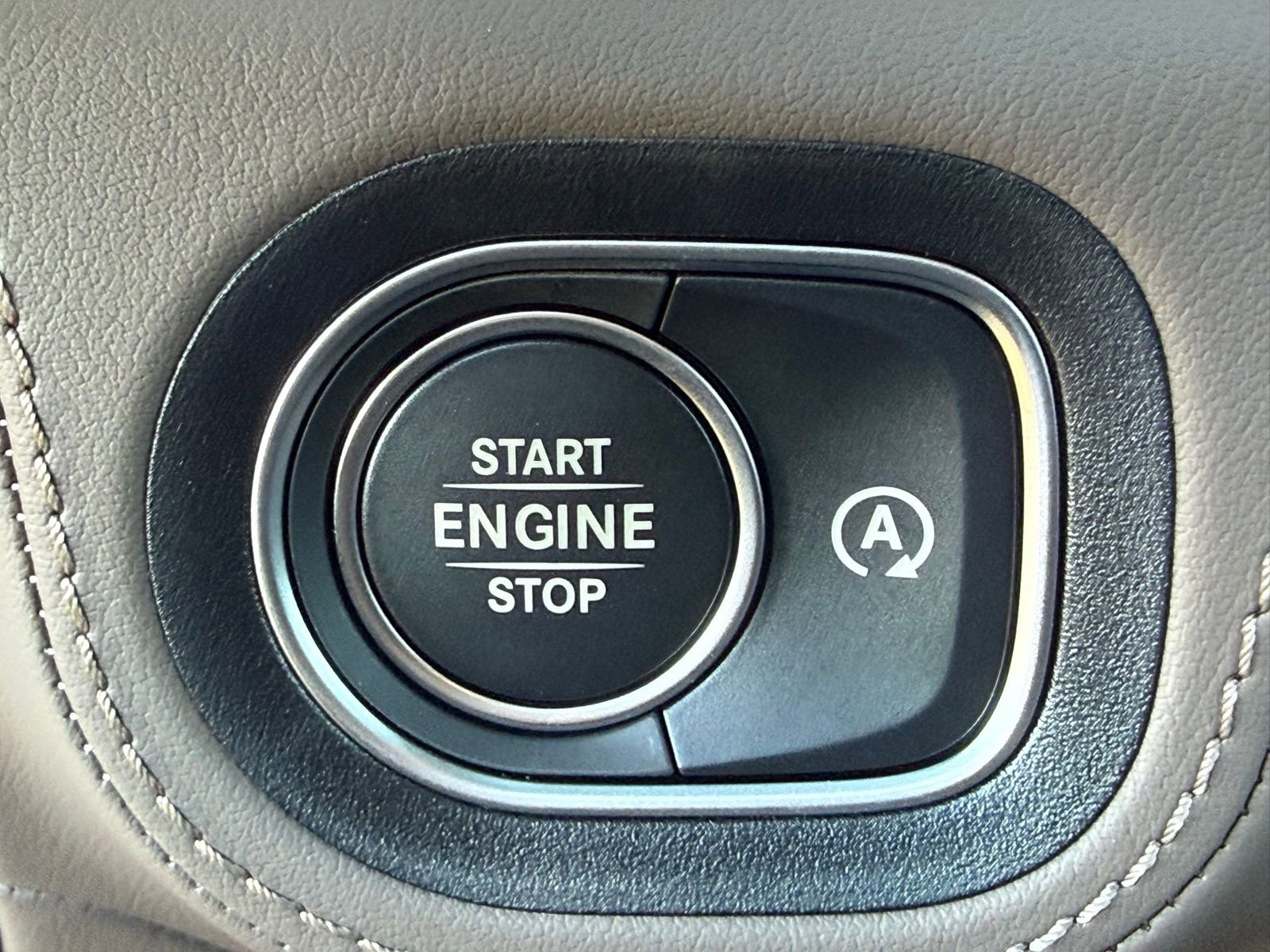 New 2026 Mercedes-Benz GLS 580 4MATIC image 23