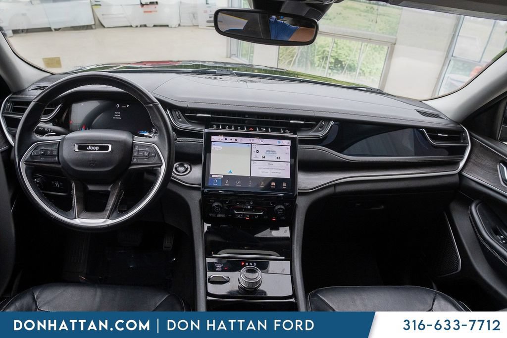 Used 2022 Jeep Grand Cherokee L Limited w/ Trailer Tow Group (B) AWD/4WD image 4