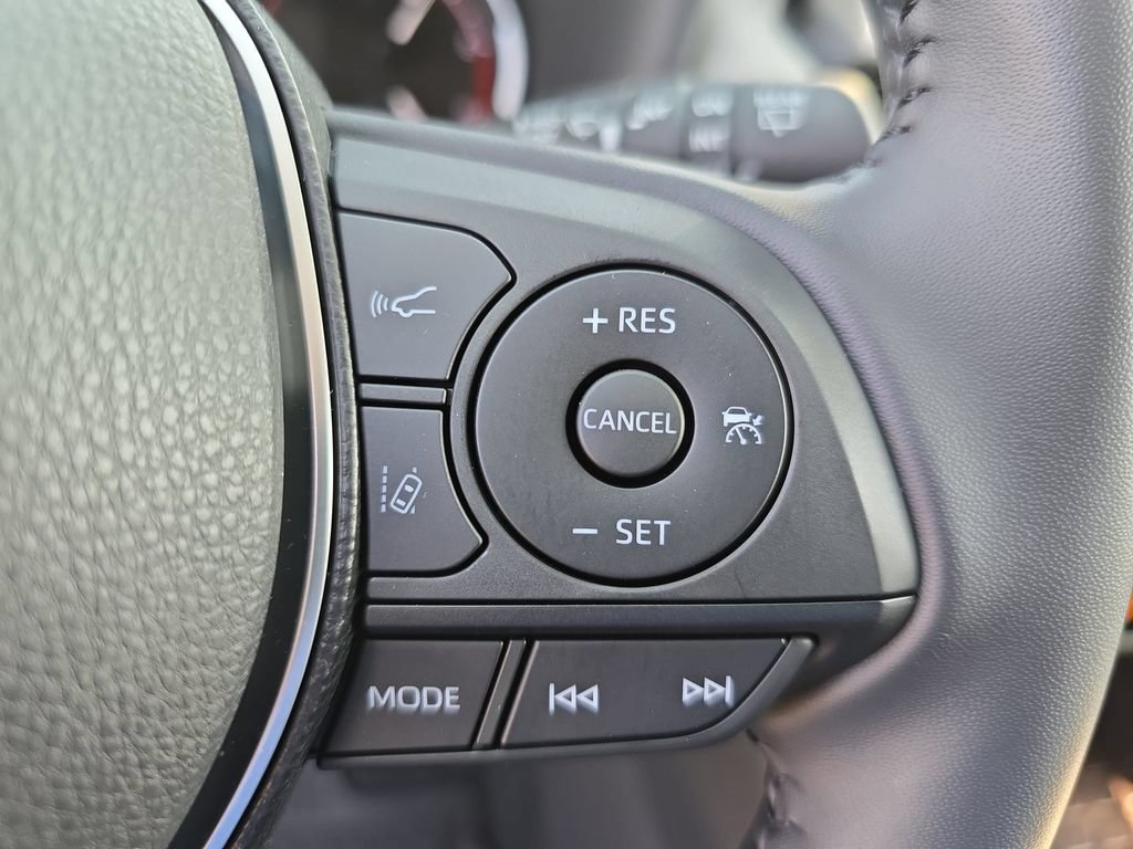 Used 2019 Toyota RAV4 Limited AWD/4WD image 20