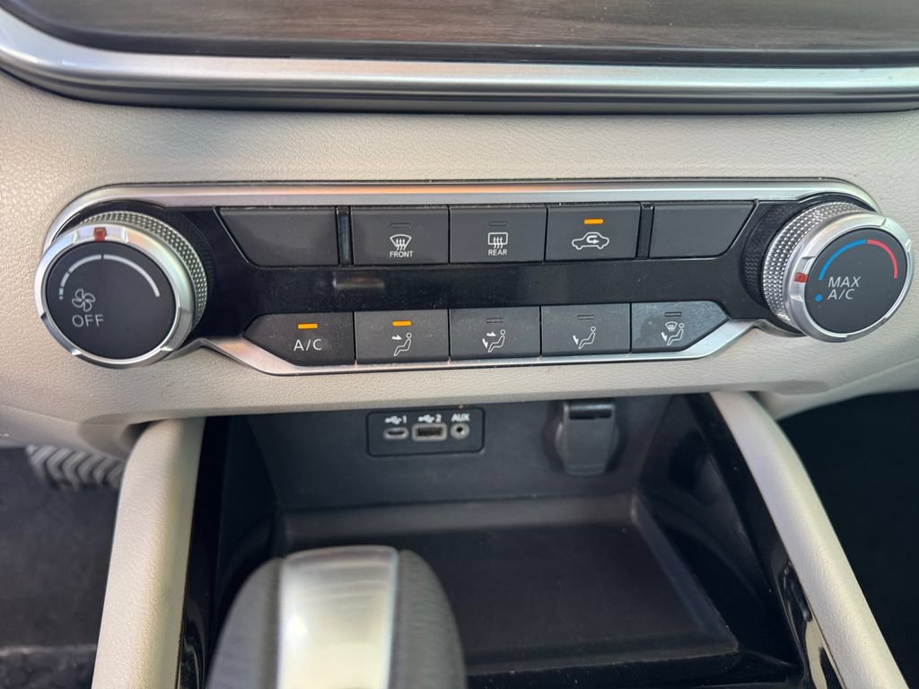 Used 2024 Nissan Altima 2.5 SV FWD image 17