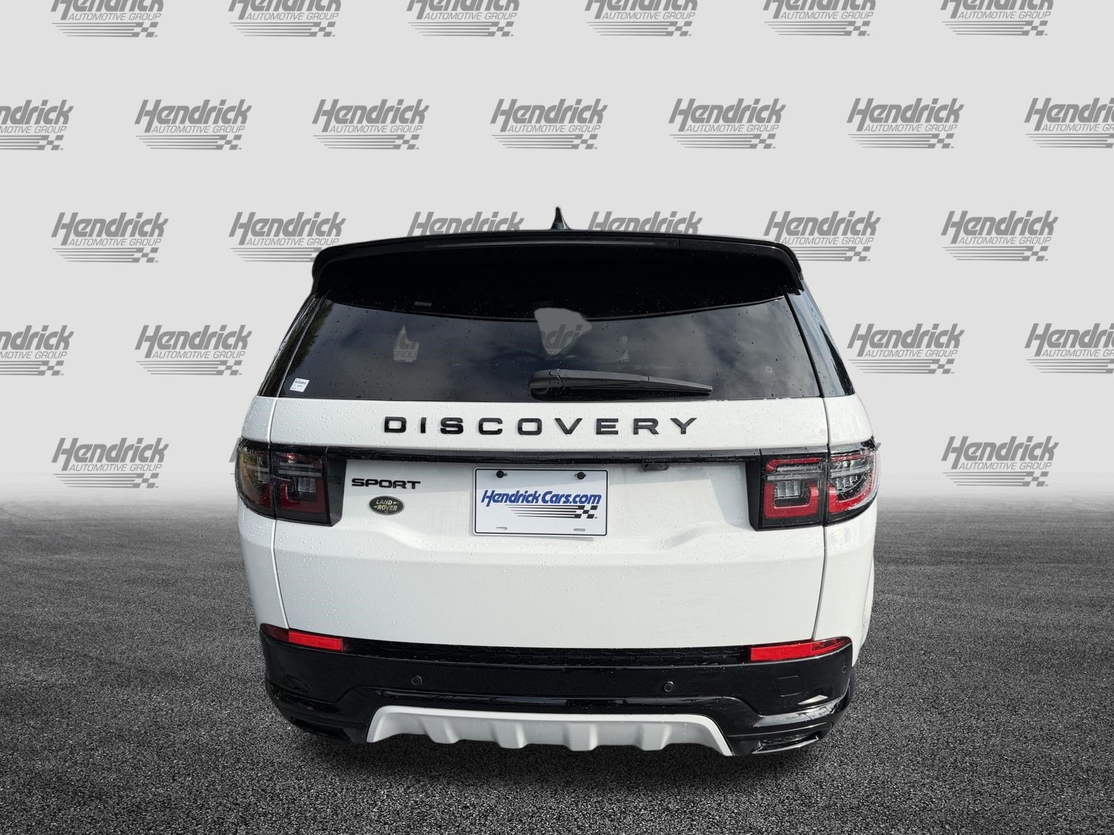 Used 2024 Land Rover Discovery Sport Dynamic SE AWD/4WD image 8