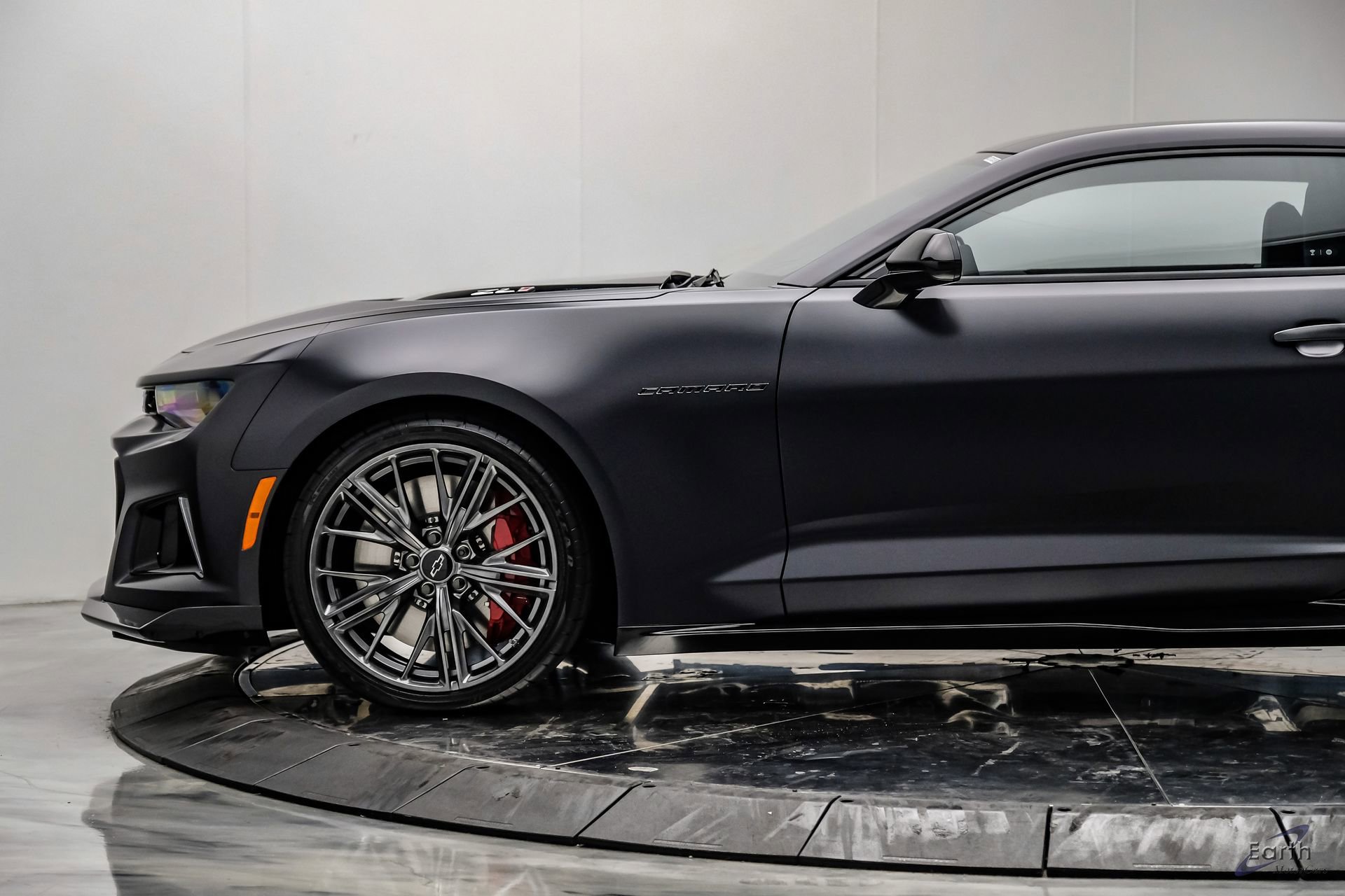 Used 2024 Chevrolet Camaro ZL1 RWD image 10