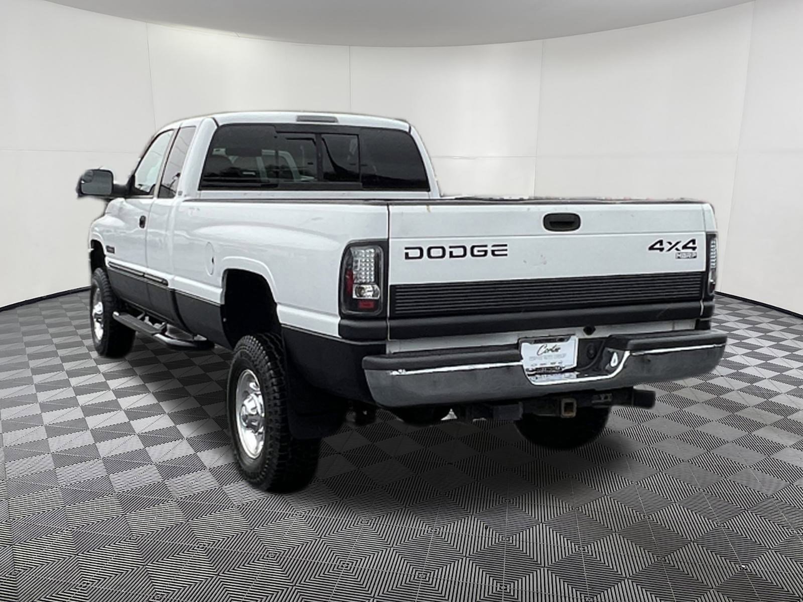 Used 2001 Dodge Ram 2500 Truck ST image 4