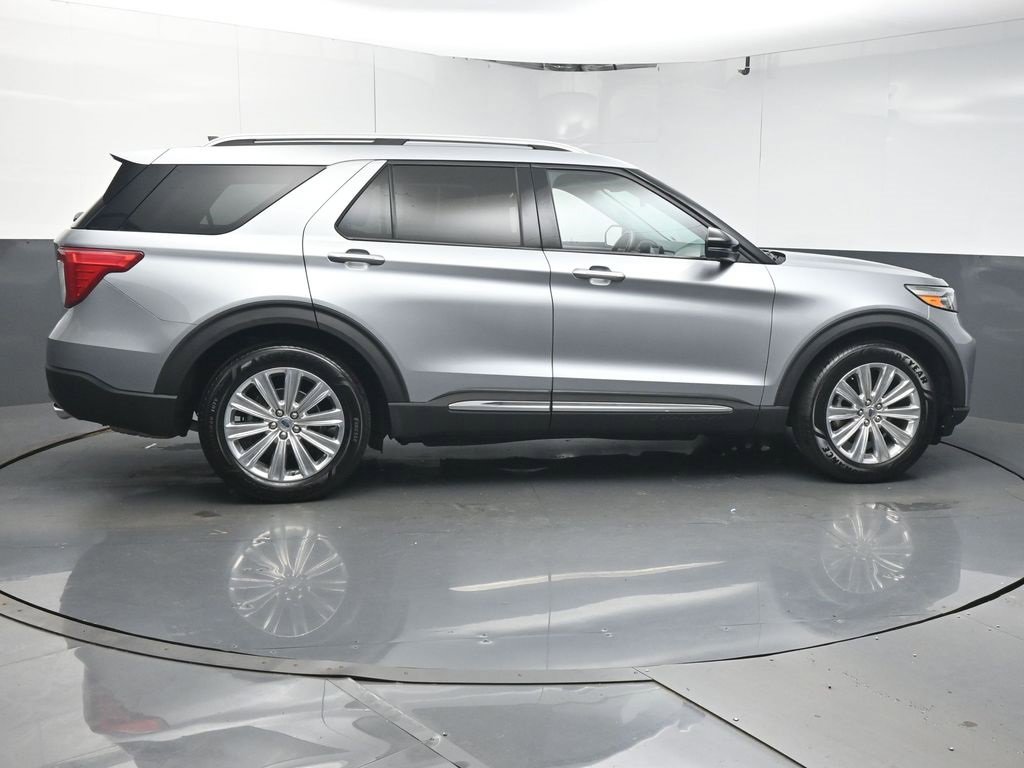 Used 2022 Ford Explorer Limited w/ Equipment Group 301A image 8