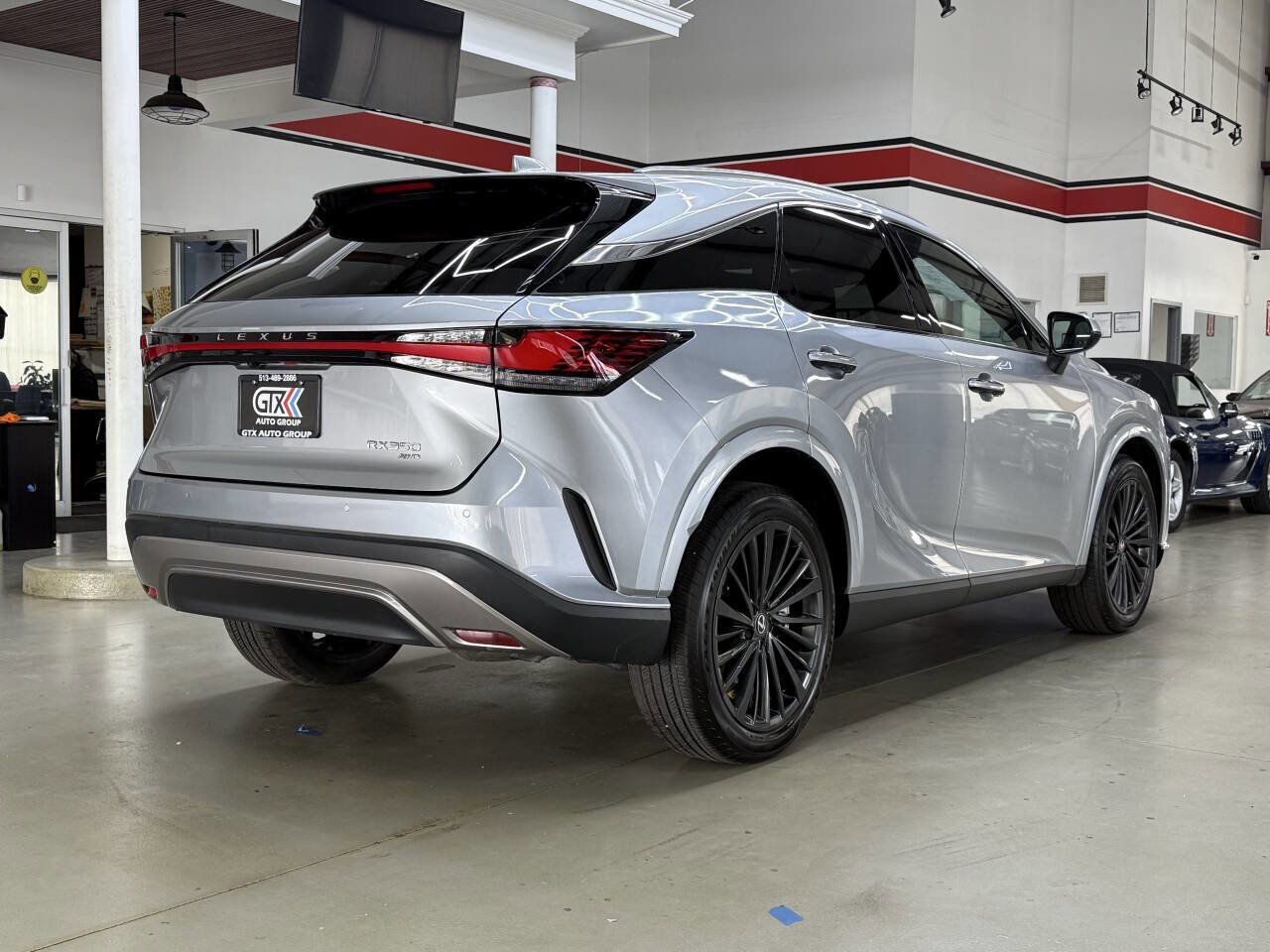 Used 2025 Lexus RX 350 Premium image 5