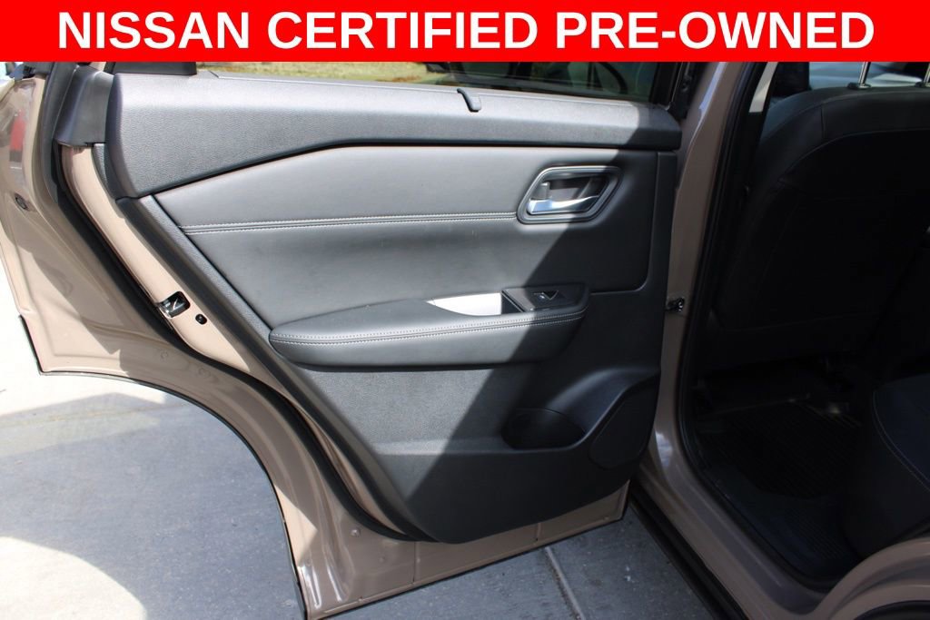 Certified 2024 Nissan Rogue SL w/ SL Premium Package image 27