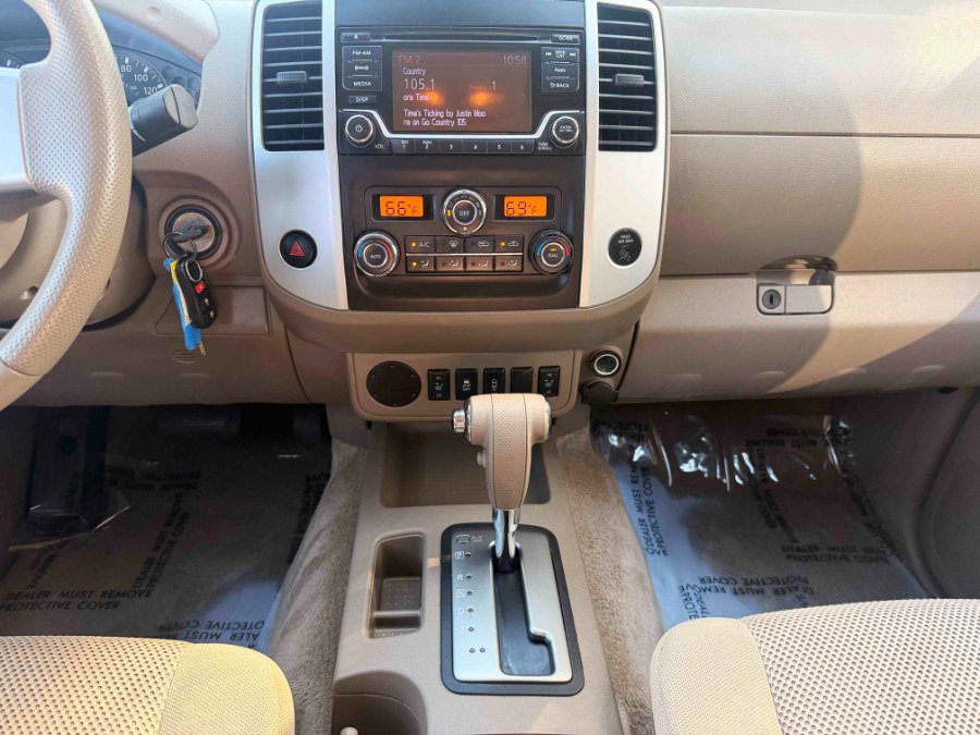 Used 2015 Nissan Frontier SV w/ SV Value Truck Package image 22