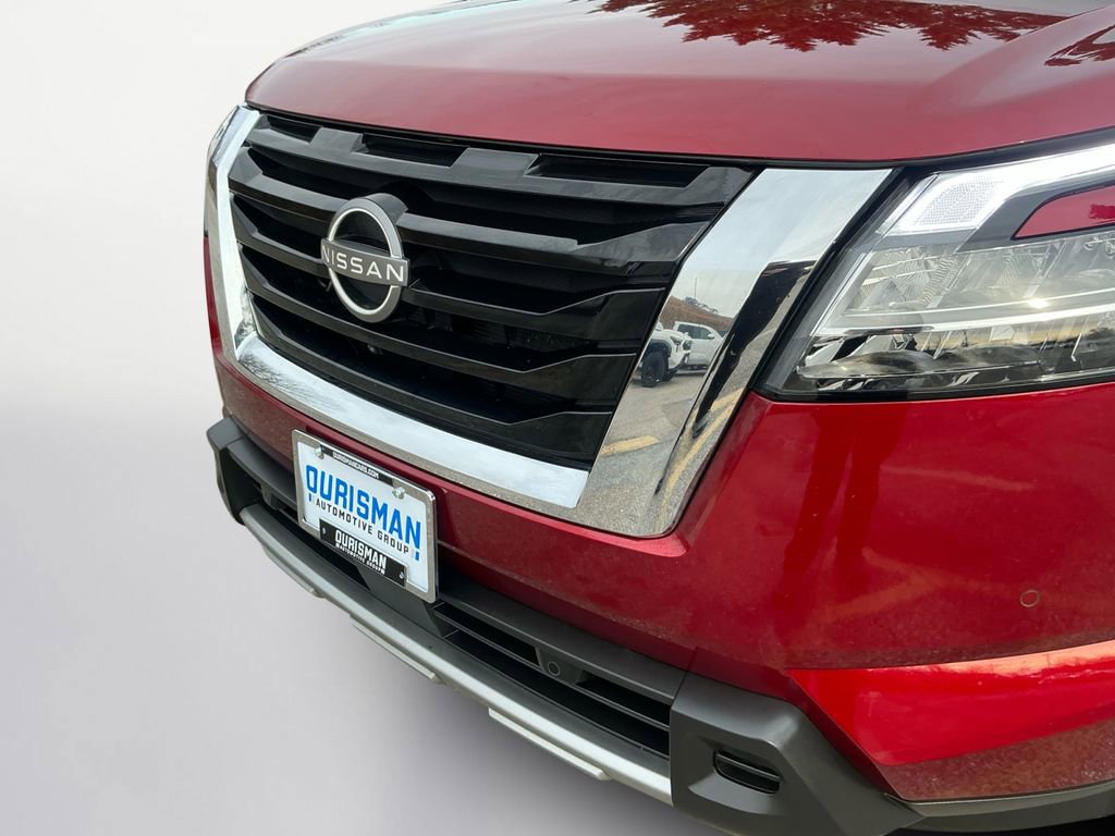 Used 2024 Nissan Pathfinder SL image 23