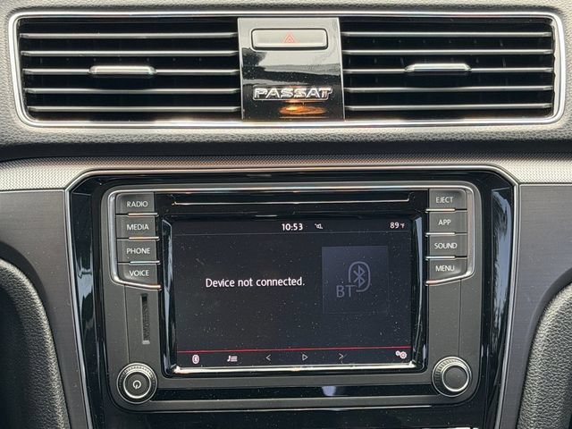 Used 2018 Volkswagen Passat 2.0T R-Line FWD image 15