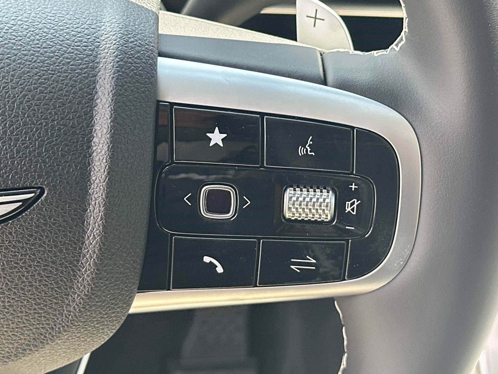 New 2027 Genesis GV70 2.5T Select AWD/4WD image 16