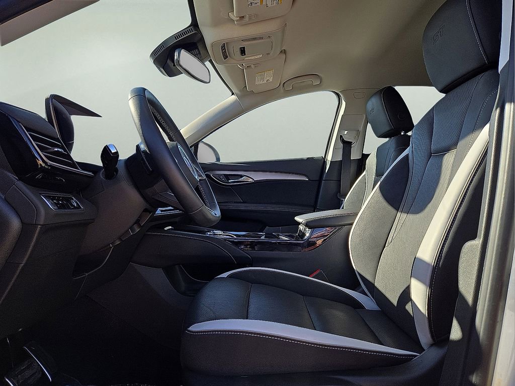 Used 2025 Buick Envision Sport Touring image 26