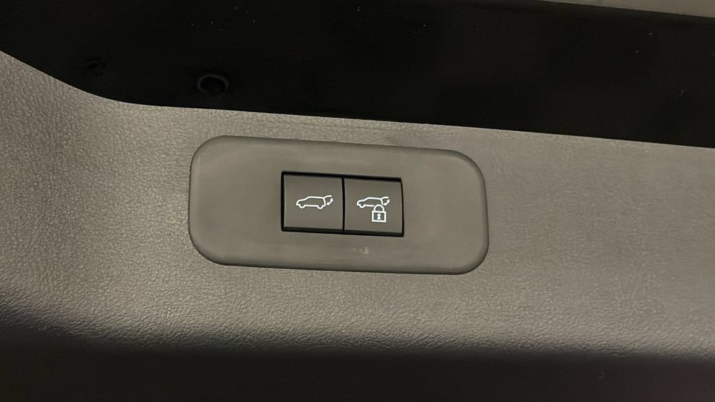 New 2026 Lexus TX 500h AWD image 9