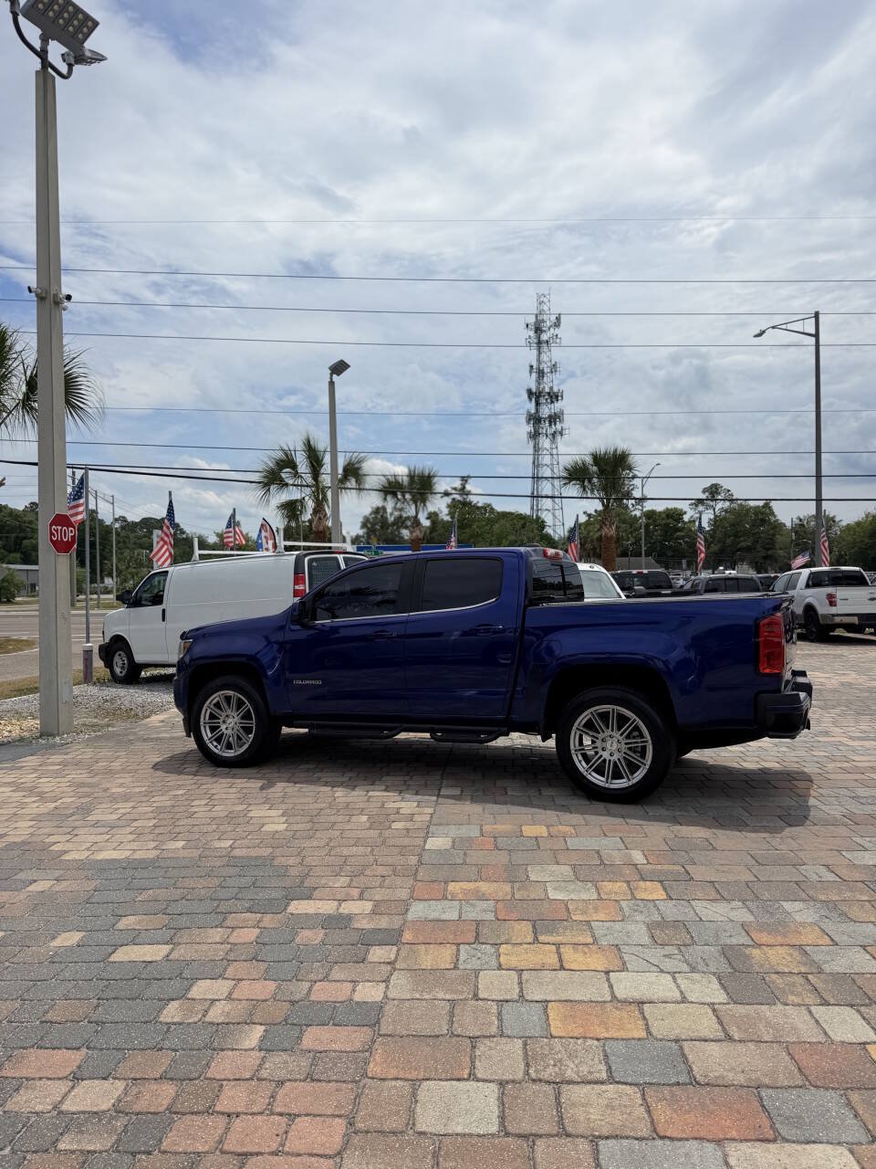 Used 2016 Chevrolet Colorado LT w/ LT Convenience Package RWD image 11