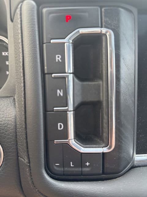 Used 2021 GMC Yukon Denali w/ Denali Premium Package AWD/4WD image 21