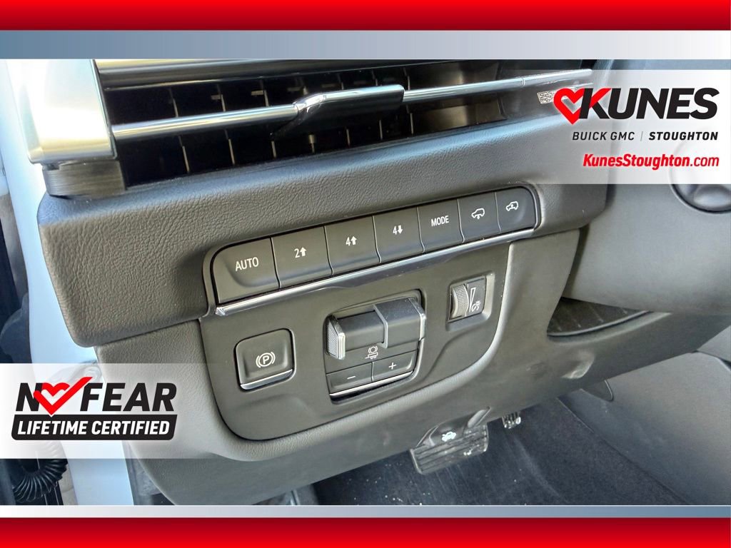 Used 2025 Cadillac Escalade Premium Luxury w/ Touring Package image 20