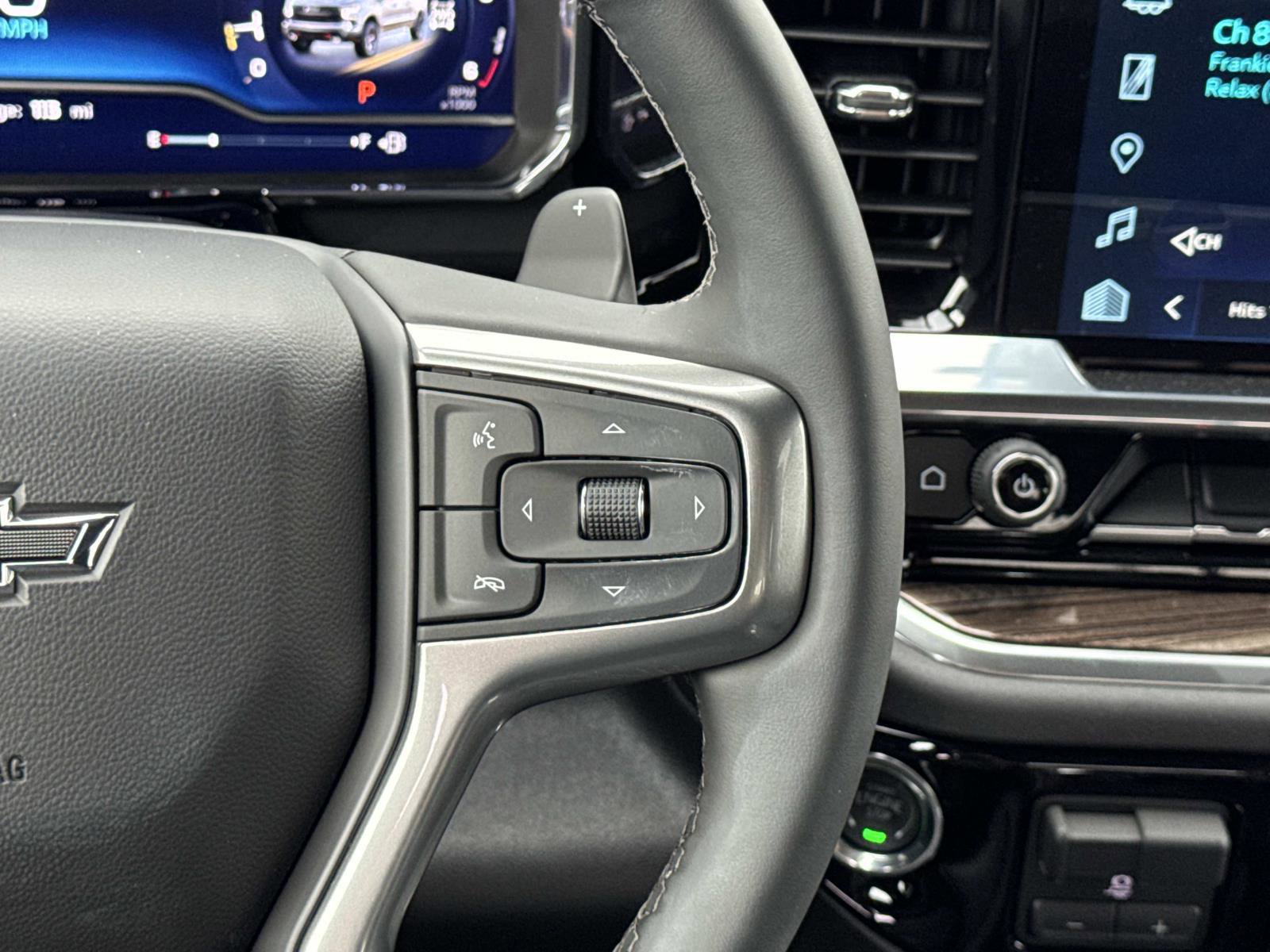 Used 2025 Chevrolet Silverado 1500 LT Trail Boss w/ Convenience Package II image 12