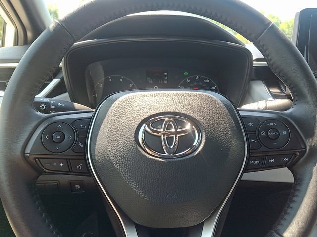 Used 2025 Toyota Corolla SE FWD image 18