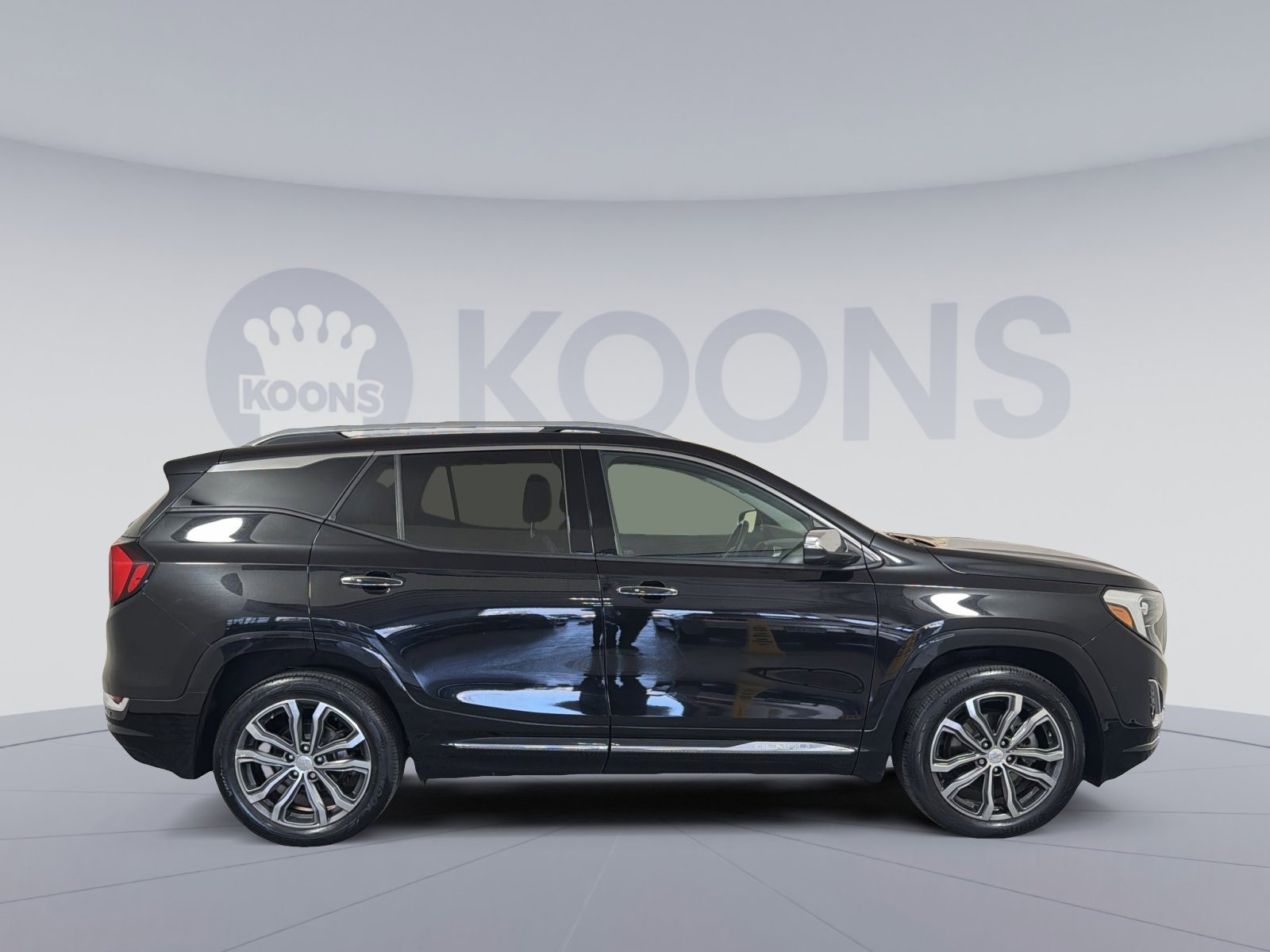 Used 2020 GMC Terrain Denali w/ Denali Premium Package image 8