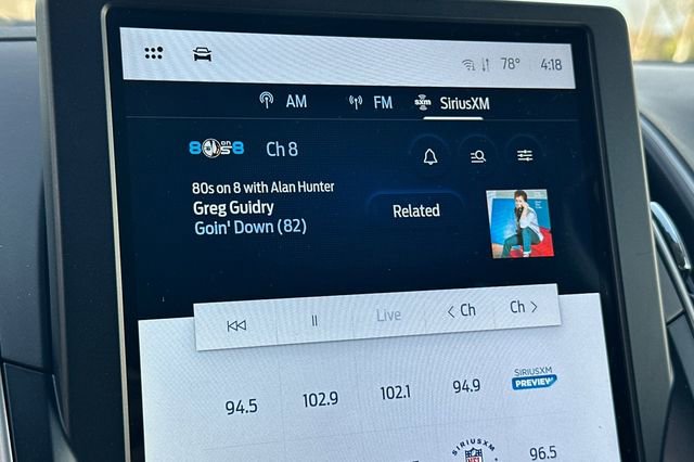 Used 2023 Ford Edge SEL image 21