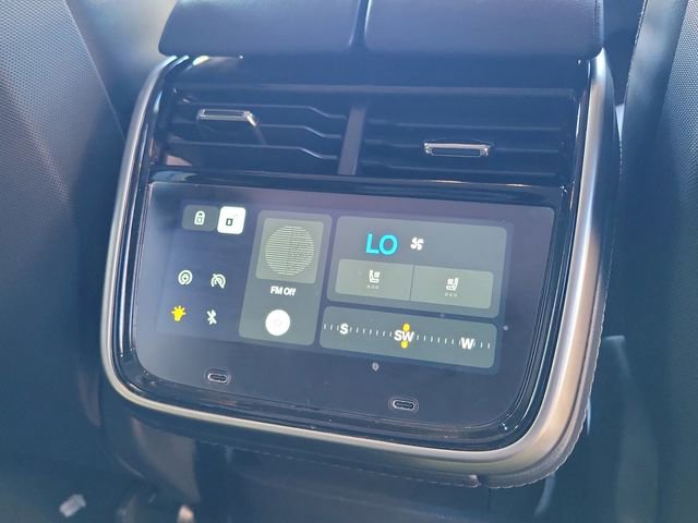 Used 2024 Rivian R1S Adventure image 19