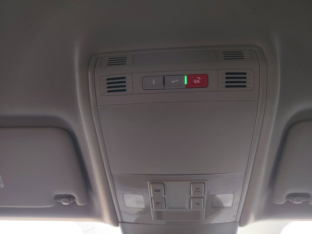 Used 2024 Volkswagen Taos S image 6