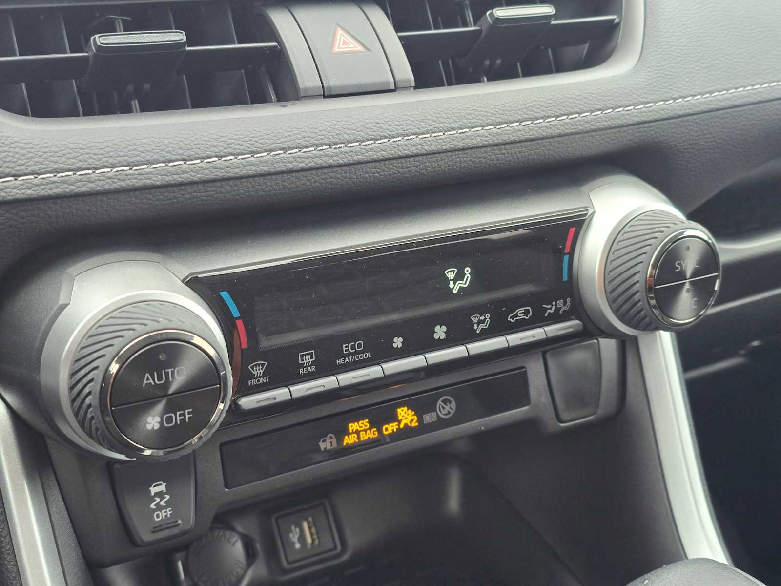 Certified 2025 Toyota RAV4 XLE image 29