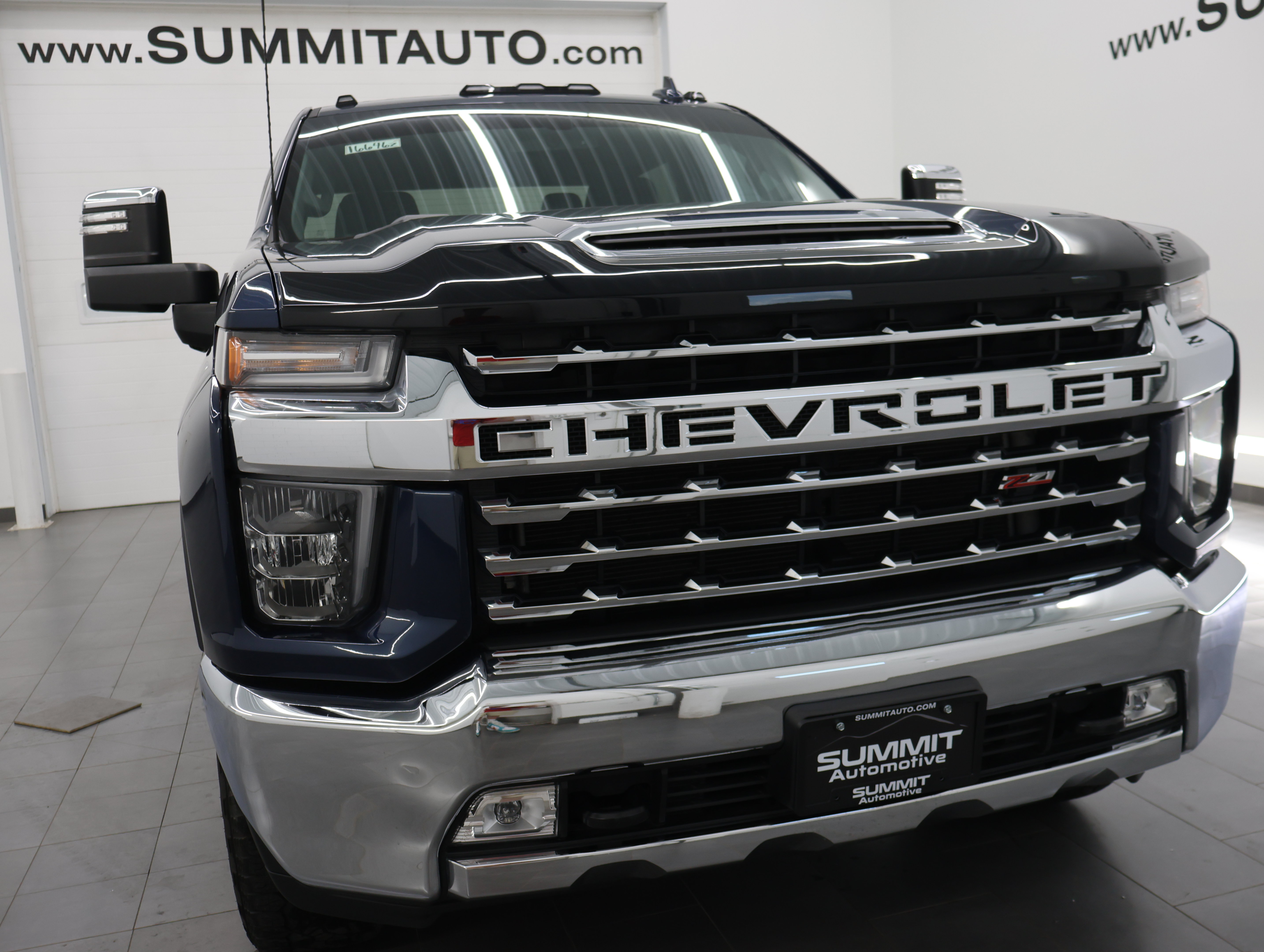 Used 2023 Chevrolet Silverado 2500 LTZ w/ Gooseneck/5TH Wheel Package AWD/4WD image 23
