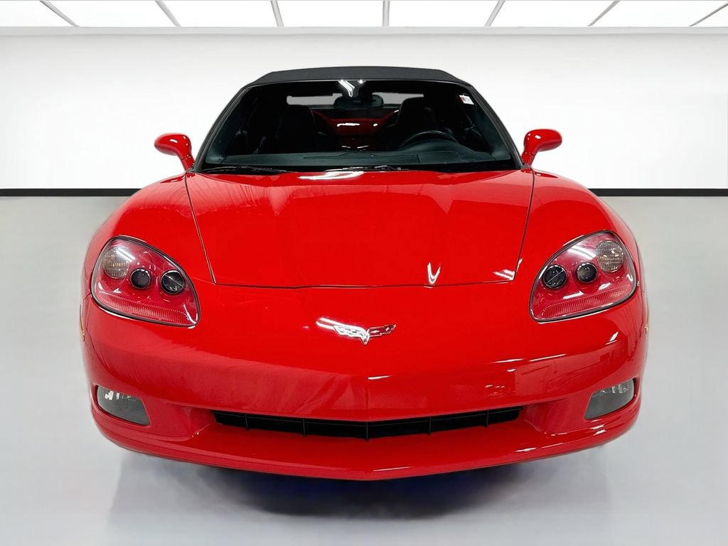 Used 2012 Chevrolet Corvette Convertible RWD image 2