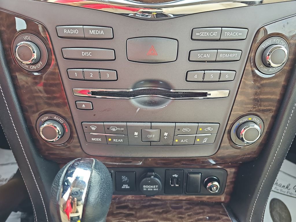 Used 2019 Nissan Armada Platinum w/ Captain's Chairs Package RWD image 29