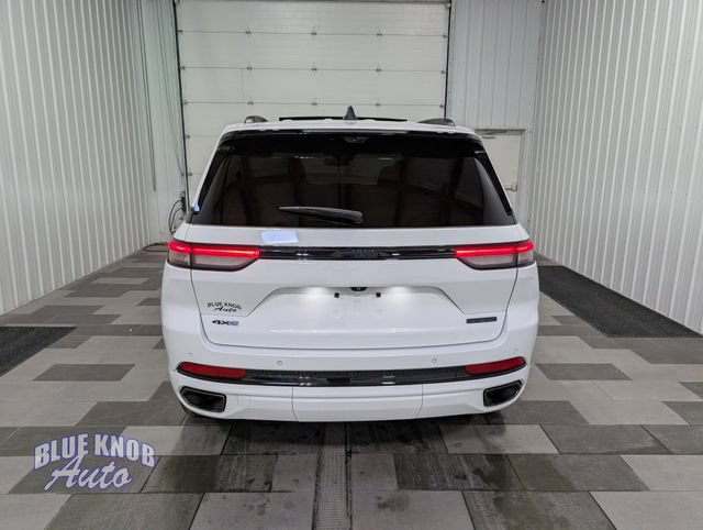 Used 2023 Jeep Grand Cherokee 30th Anniversary AWD/4WD image 3