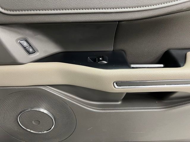 Used 2018 Ford Expedition Max XLT w/ Equipment Group 202A AWD/4WD image 56