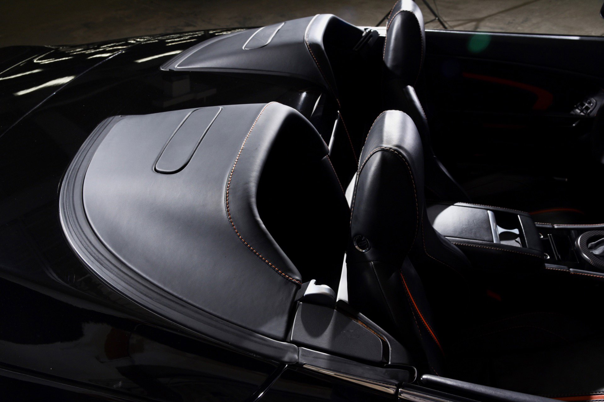 Used 2017 Aston Martin V12 Vantage S image 29