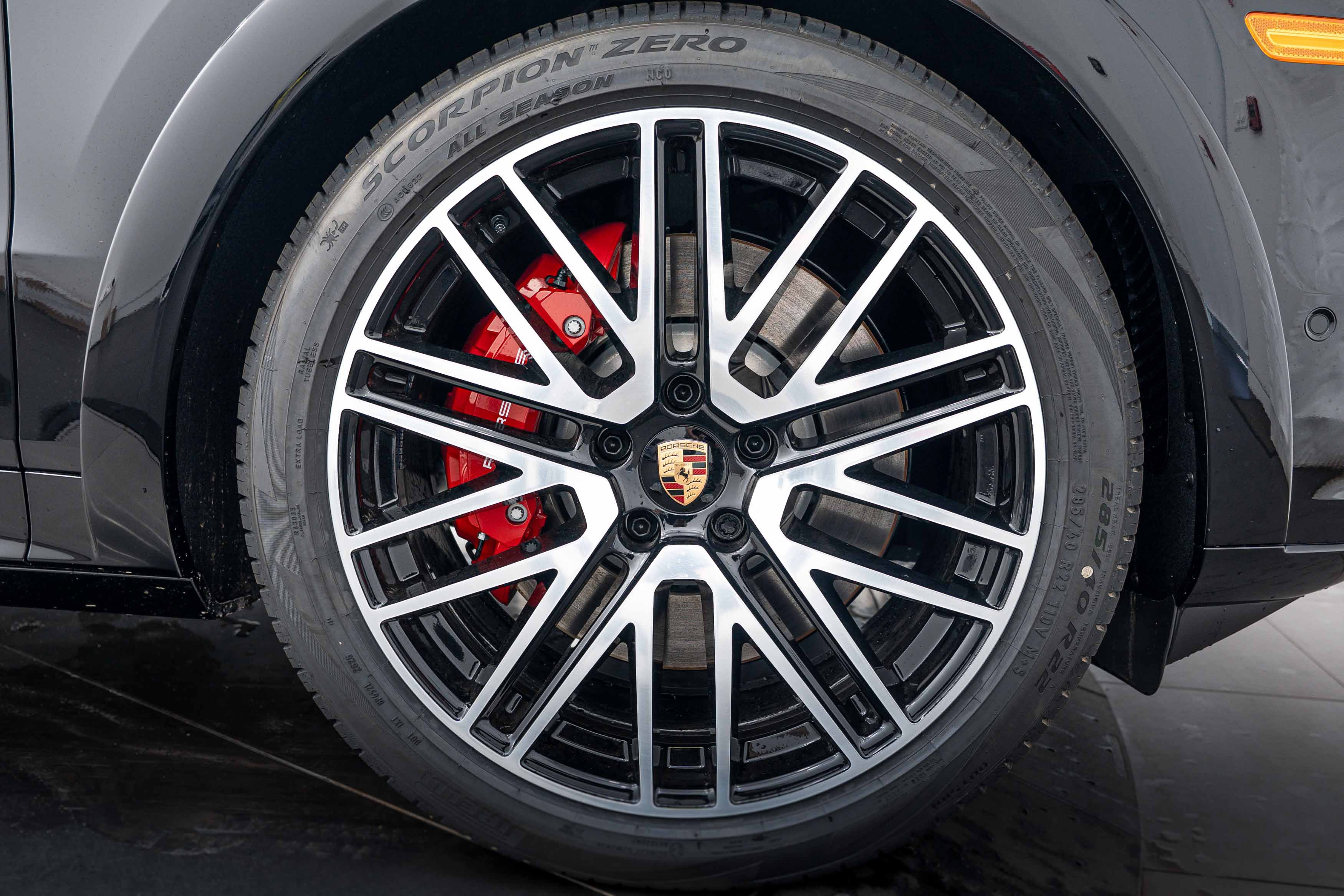 New 2026 Porsche Cayenne GTS AWD/4WD image 11